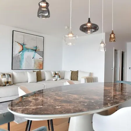3-bedroom With Ocean View And Parking