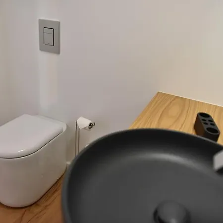 Apartment 3-bedroom With Ocean View And Parking Funchal (Madeira)