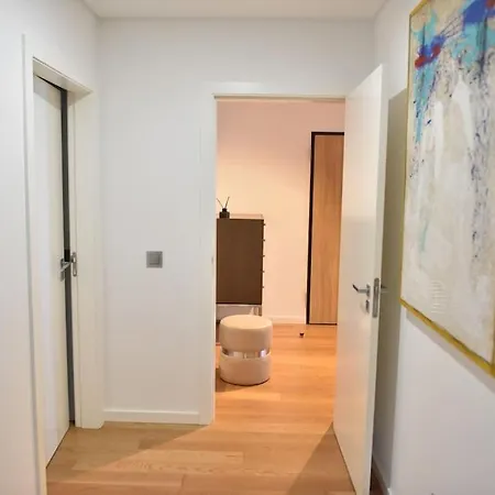 3-bedroom With Ocean View And Parking Apartment *