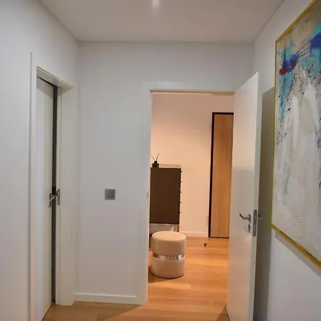 3-bedroom With Ocean View And Parking Apartment *
