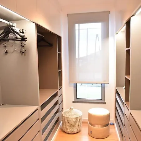3-bedroom With Ocean View And Parking Apartment *