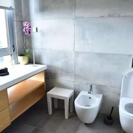 3-bedroom With Ocean View And Parking *