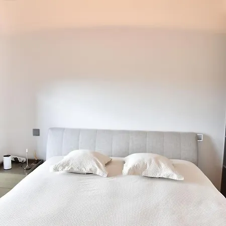 3-bedroom With Ocean View And Parking Apartment
