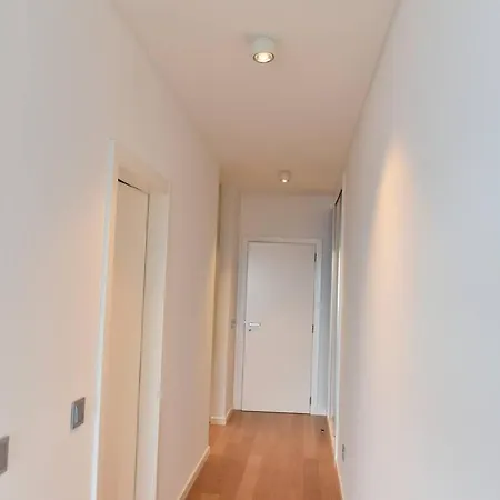Apartment 3-bedroom With Ocean View And Parking *